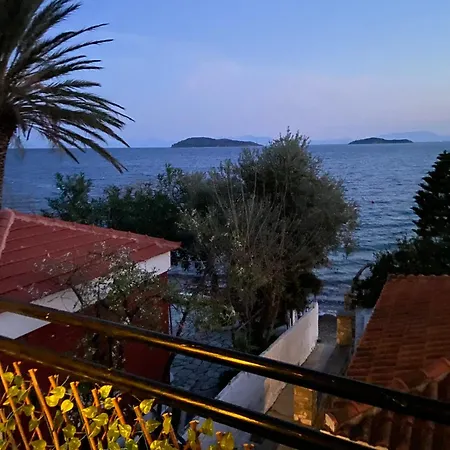 Daire Kalithea House İskados